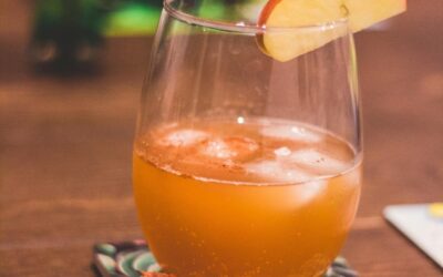 Easy Recipe For A Fall-Themed Mimosa